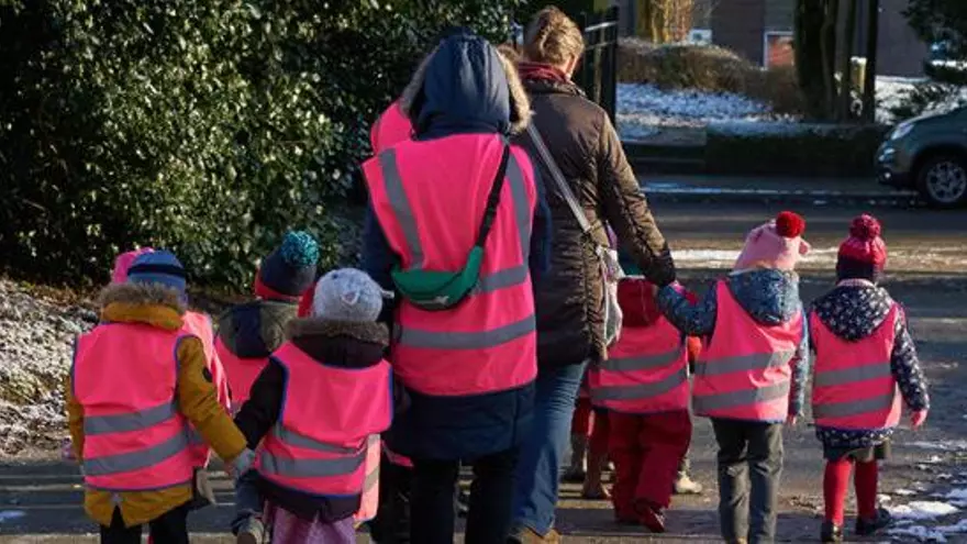 Consejos de autoprotección a padres y escolares para una 'vuelta al cole' segura