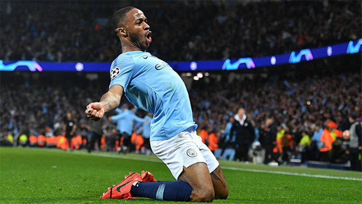 Sterling dio alas al Manchester City con un doblete cuando más lo necesitaba su equipo