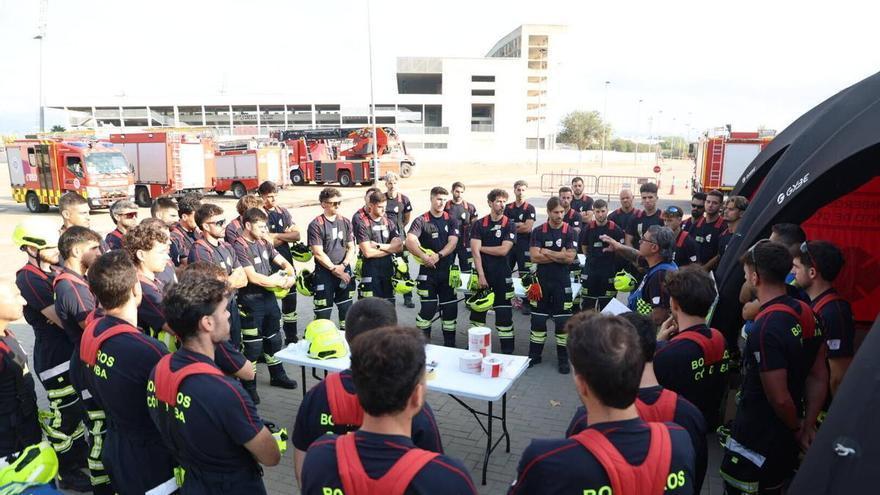 Los nuevos bomberos de Córdoba se ponen a prueba: conducción, simulacros y rescates de emergencia en El Arenal