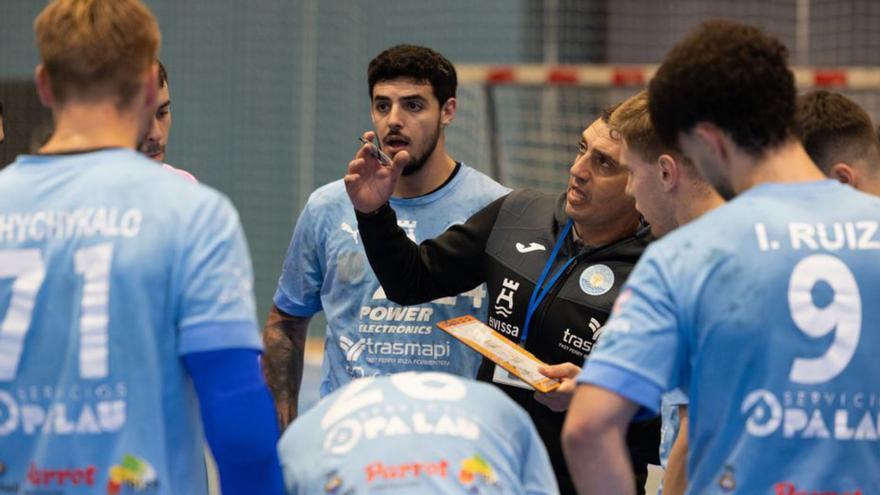 El Trasmapi UD Ibiza visita la complicada cancha de Cisne mirando de reojo el descenso
