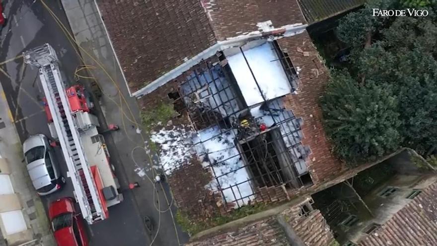 Así se ve desde el aire la narcocasa de Os Duráns tras el incendio