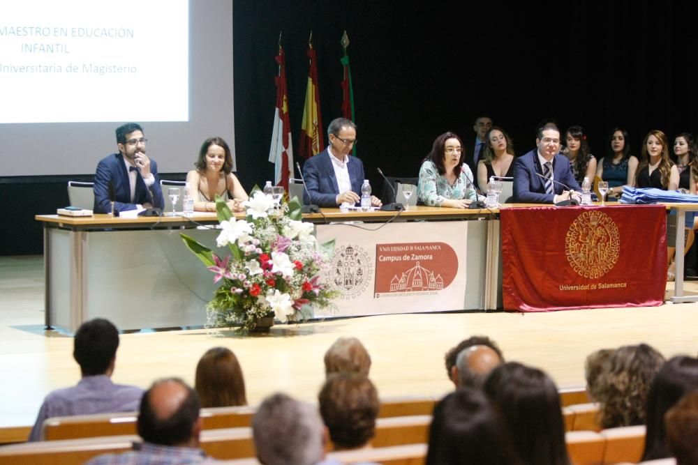 Graduaciones de maestros en el Campus Viriato