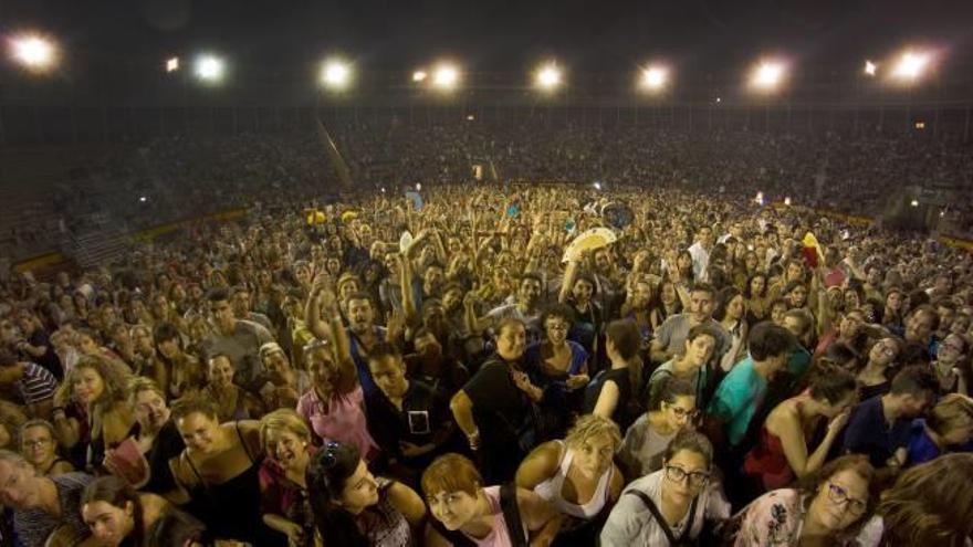 Imagen de la plaza de toros de Aiicante que se llenó hace dos semanas para el concierto de David Bisbal.