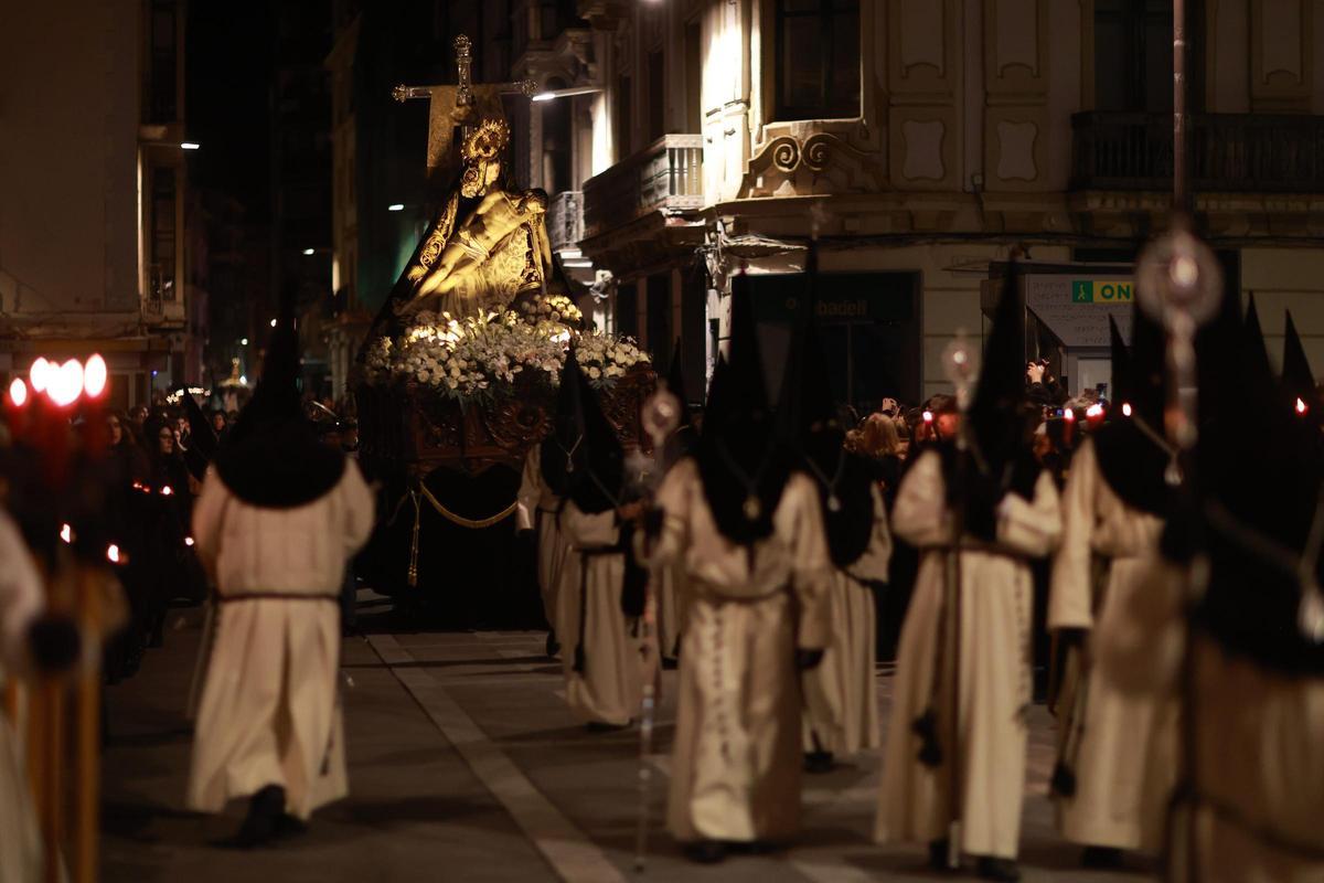 GALERÍA | Las imágenes de los momentos más emotivos de la procesión de Nuestra Madre de las Angustias este Viernes Santo en Zamora