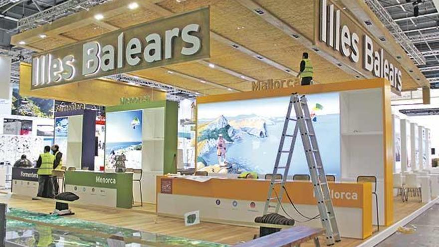 Los técnicos daban ayer los últimos retoques al ´stand´ de Balears en la feria de Londres.