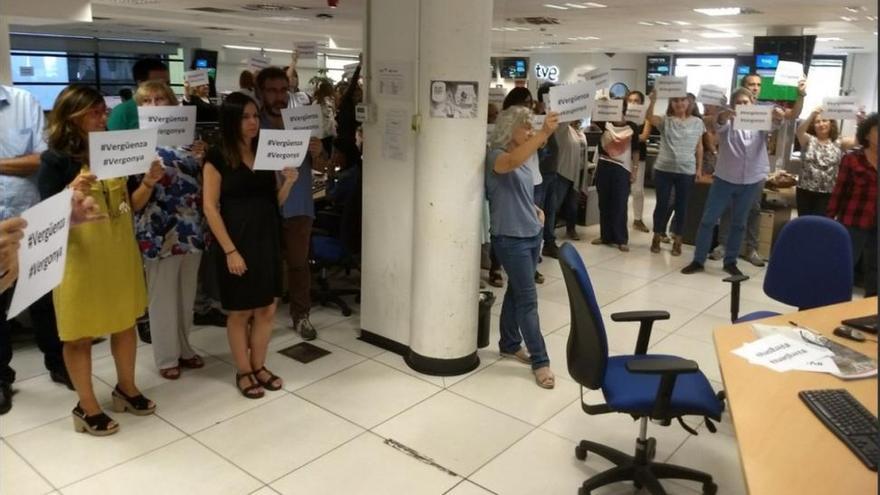 Los periodistas de TVE exigen la dimisión inmediata del director de Informativos