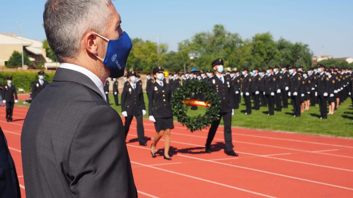 Grande Marlaska preside desfile de cadetes de Policía Nacional en la Academia de Ávila 19-7-2021