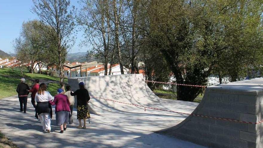 Grado inaugura el martes la pista de skate demandada por los jóvenes