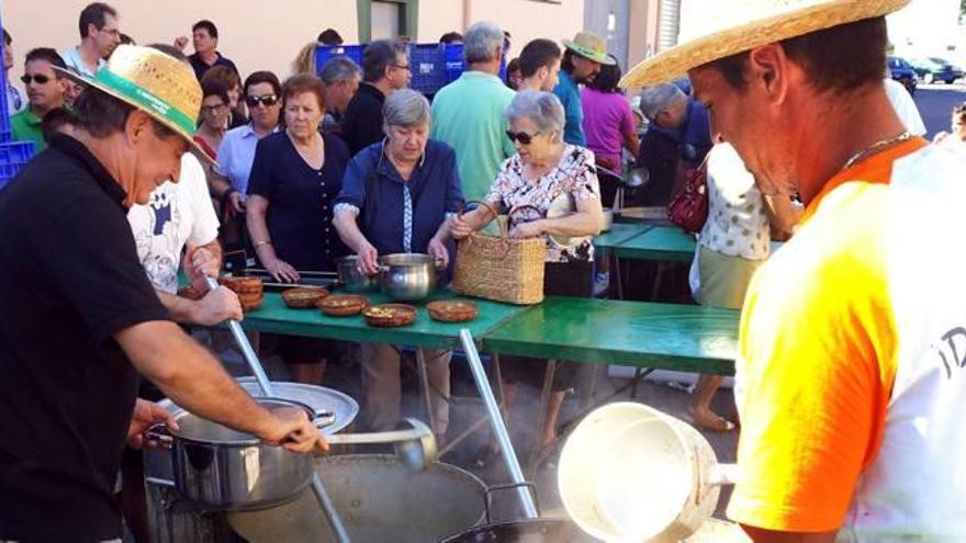 Los vecinos de Les Alqueries se sumergen en su semana de fiestas