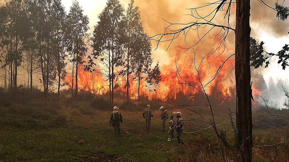 Nuevo incendio en la parroquia de Cequeril, en Cuntis