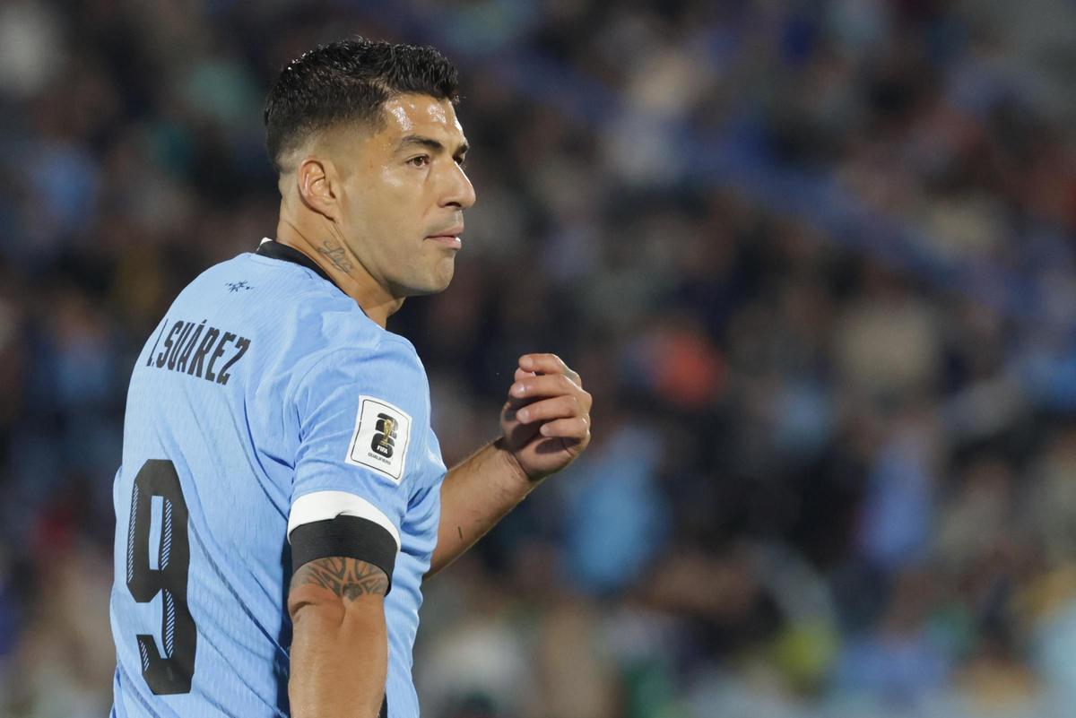 Suárez se despidió de la selección uruguaya con un empate ante Paraguay.