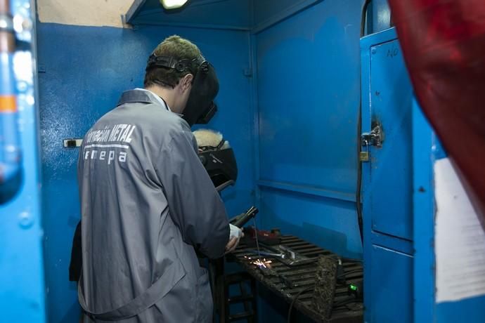 15.04.19. Las Palmas de Gran Canaria. El líder del PP y candidato a presidente del Gobierno, Pablo Casado, visita el centro de formación técnico-profesional del metal de Las Palmas de Gran Canaria, Femepa, acompañado por los dirigentes del partido en Canarias, Asier Antona y Australia Navarro. Foto Quique Curbelo  | 15/04/2019 | Fotógrafo: Quique Curbelo