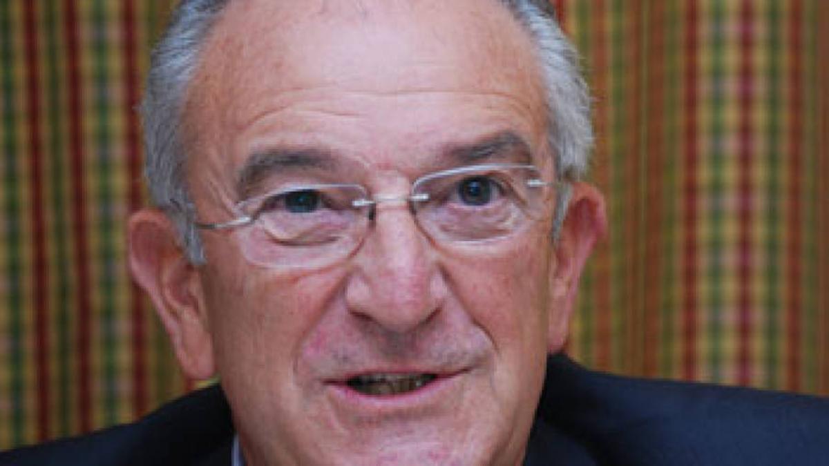 Javier Solano Rodríguez-Losada: “La economía descarnada, sin un elemento  humano y social, es un error”