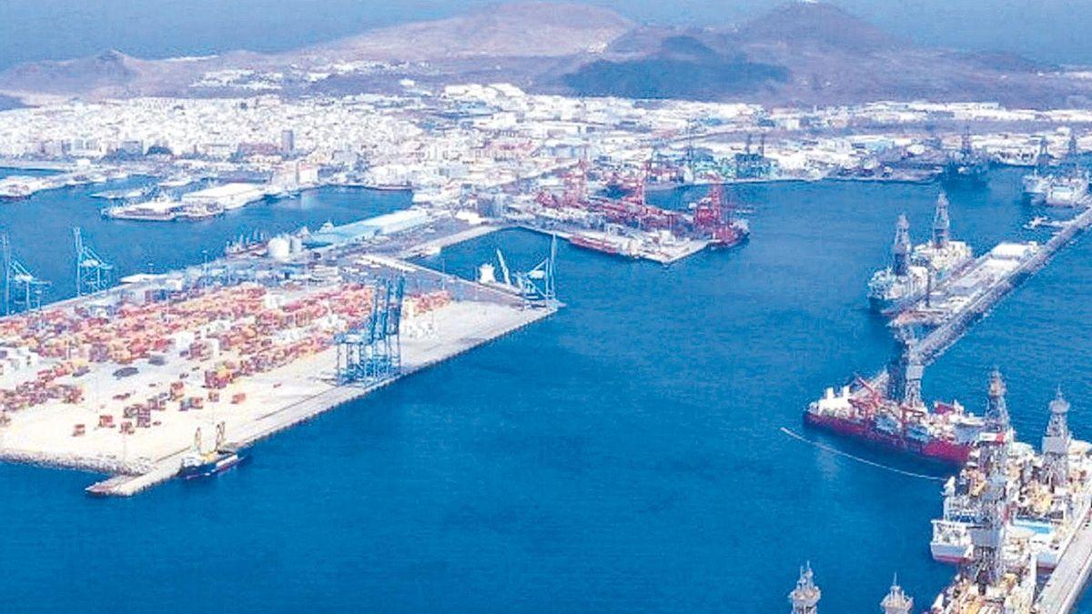 Imagen aérea del Puerto de Las Palmas.