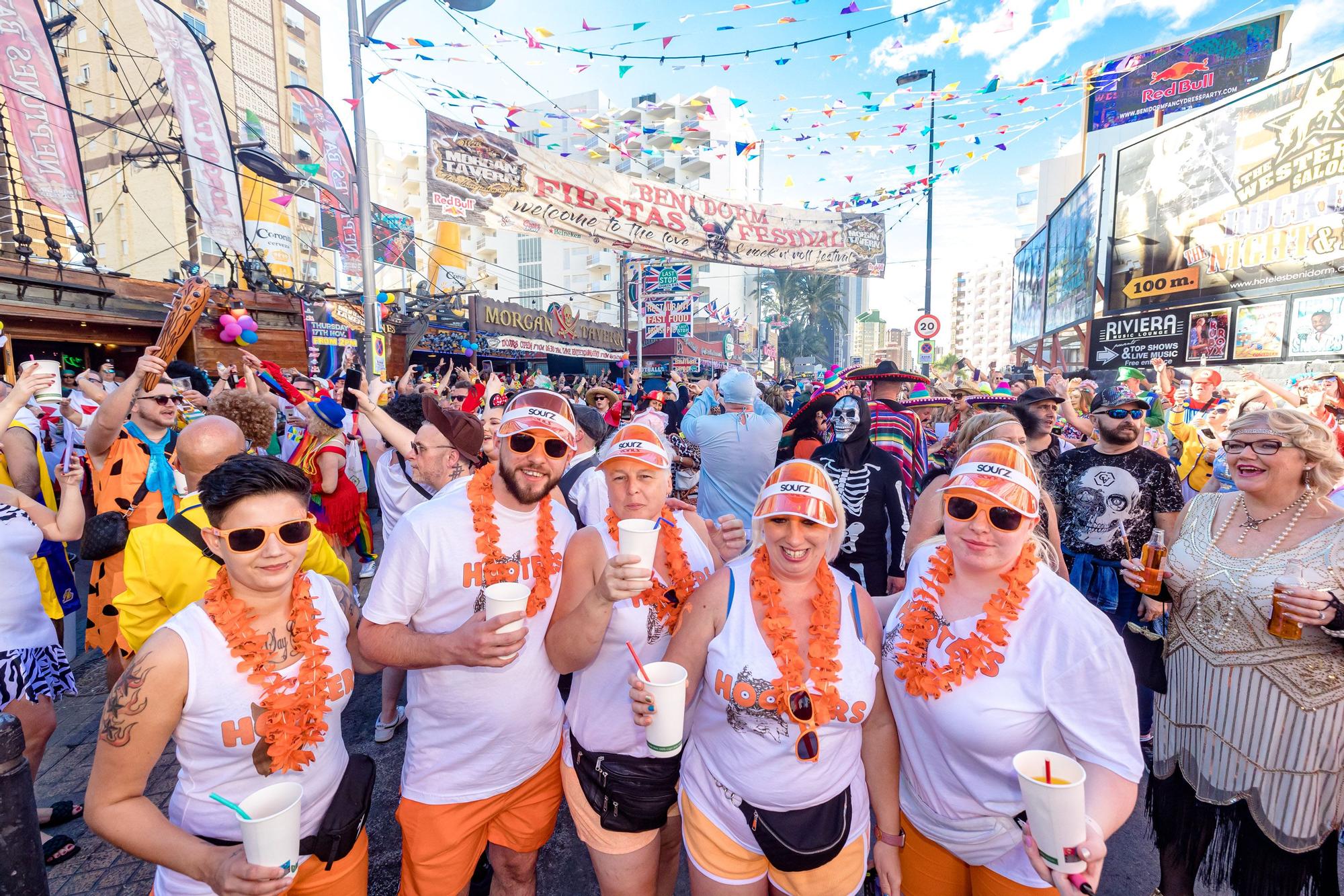 La "Fancy Dress" llena de disfraces Benidorm