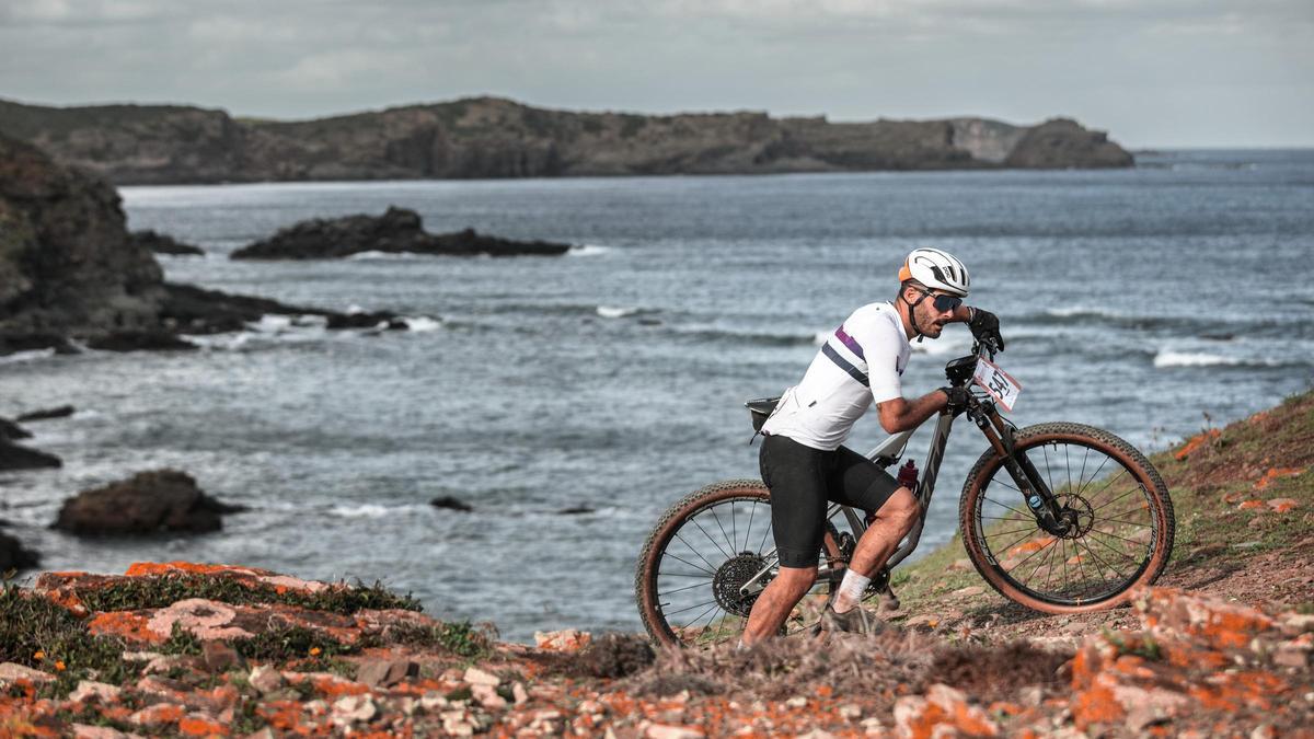 Ciclisme de carretera | El terrible missatge d’un fill després de la mort del seu pare: «Van sortir tres. Només en va tornar un» Ciclisme de carretera | El terrible missatge d’un fill després de la mort del seu pare: «Van sortir tres. Només en va tornar un»