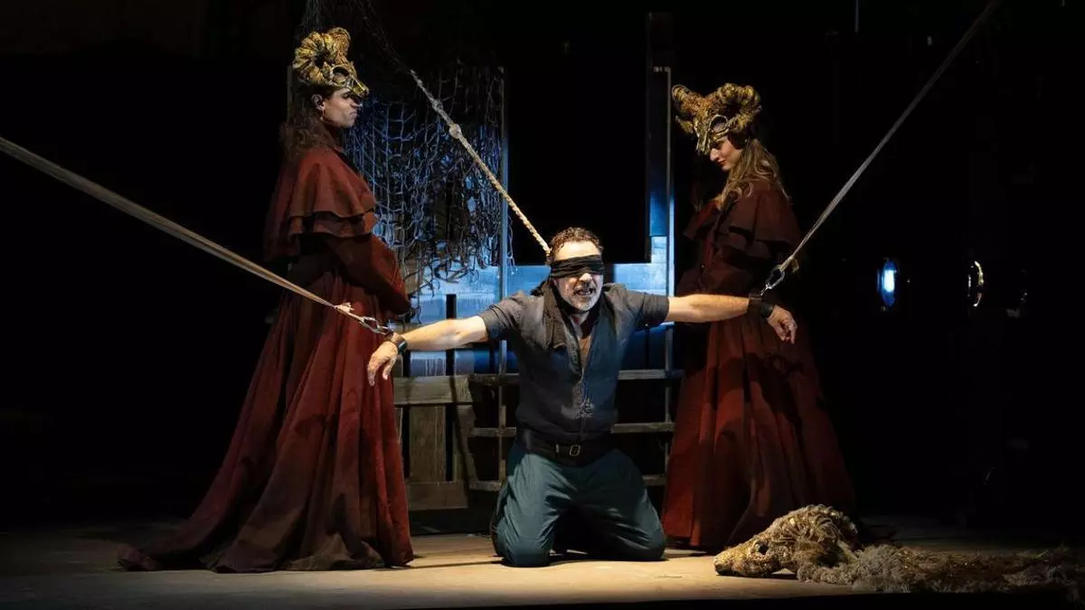 De cabinas telefónicas con Lorca a llenos absolutos: el festival junto al mar que conquista a miles de espectadores