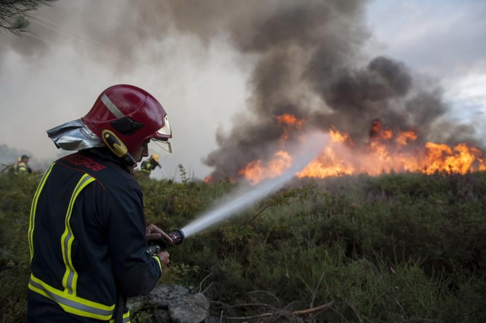 Nueva ola de incendios en la provincia de Ourense