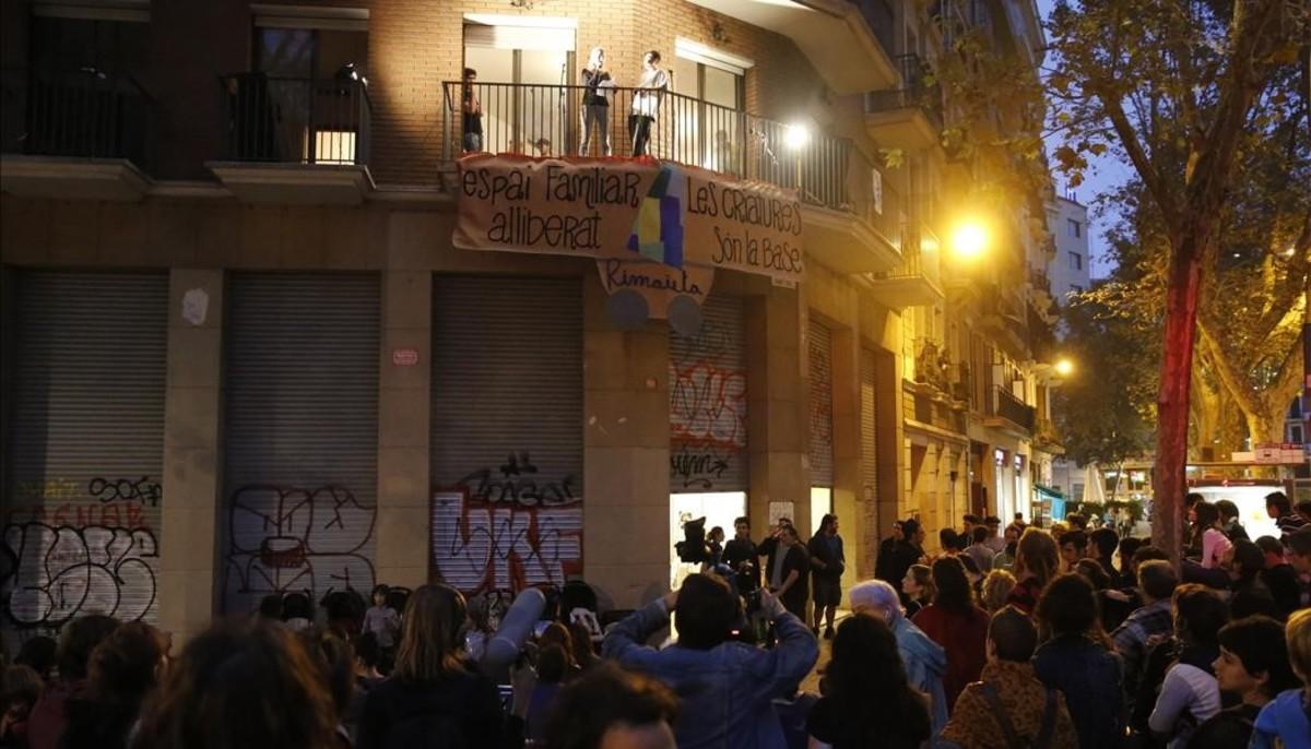 fcasals36028391 barcelona 24 10 2016  barcelona   fiesta contra el desalojo 161024192709