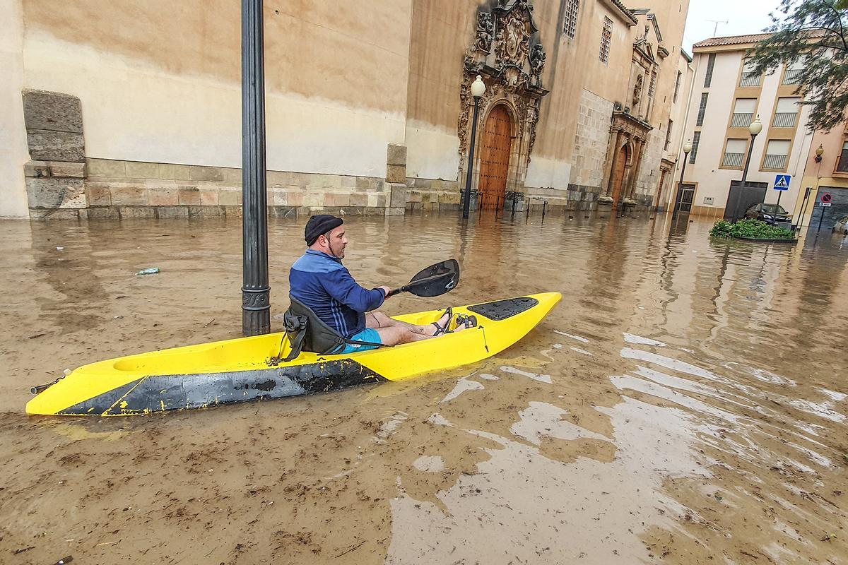 Inundación de la zona del Rabaloche del casco urbano de Orihuela en septiembre de 2019