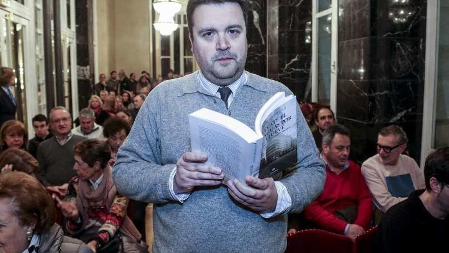 Diego Medrano se va de copas por Madrid en su último libro