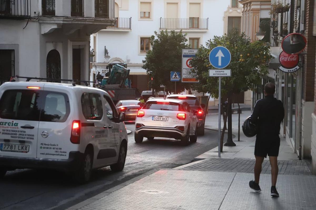 Comienza el corte al tráfico de la calle Alfaros por las obras de remodelación