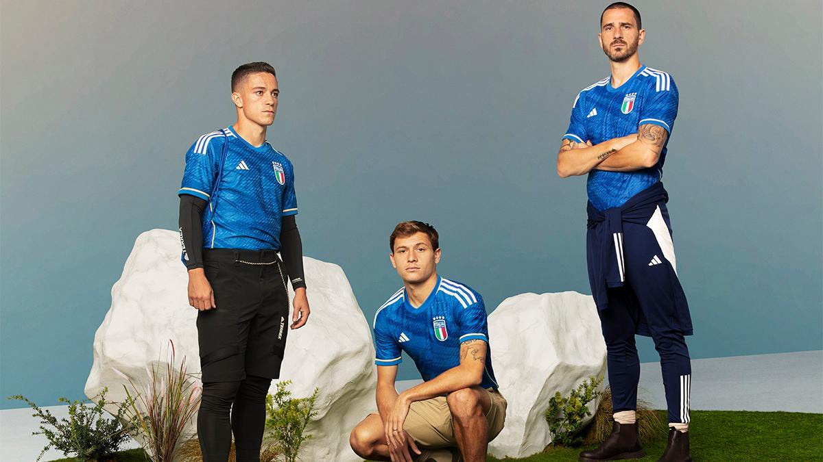 Adidas presenta la nueva camiseta de la selección italiana