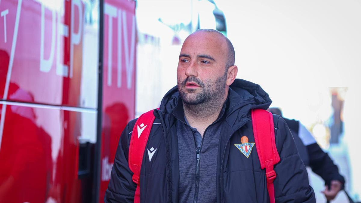 José Carlos Prieto, artífice desde el banquillo del ascenso del Don Benito a Segunda Federación.