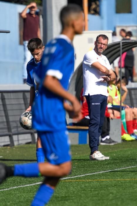 25-01-20  DEPORTES. CAMPOS DE FUTBOL DE LA ZONA DEPORTIVA DEL PARQUE SUR EN  MASPALOMAS. MASPALOMAS. SAN BARTOLOME DE TIRAJANA.  San Fernando de Maspalomas Santos- Veteranos del Pilar (Cadetes).  Fotos: Juan Castro.  | 25/01/2020 | Fotógrafo: Juan Carlos Castro