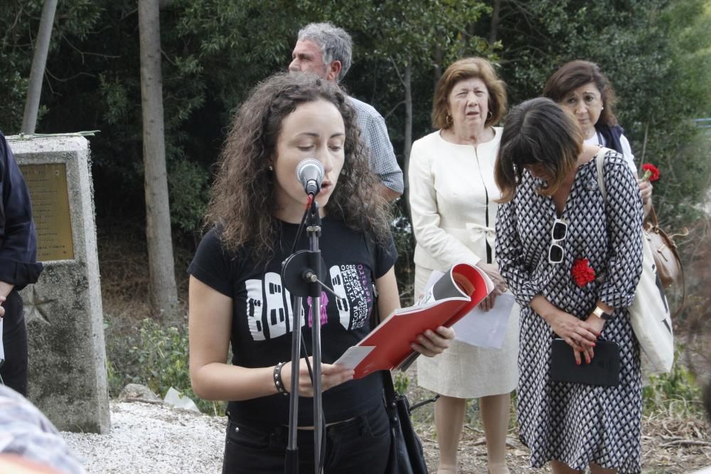 Cangas homenajea a las víctimas de Anguieiro