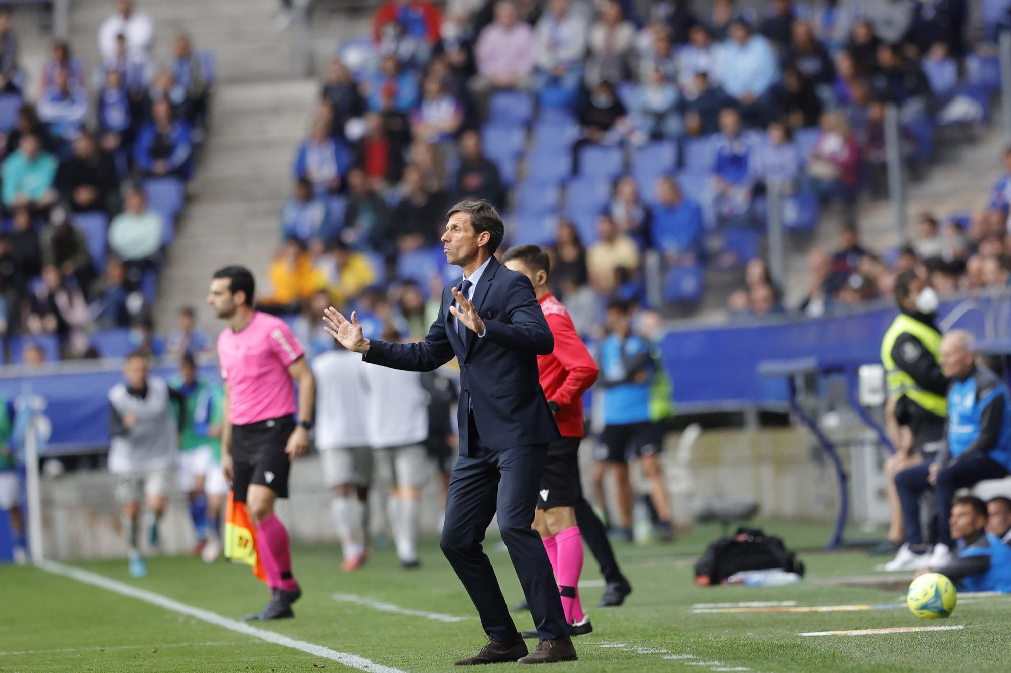 El partido del Oviedo ante el Ibiza, en imágenes