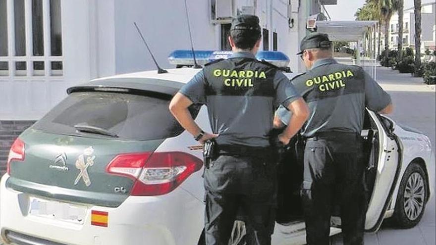 Detenidos falsos revisores de la luz por robar a ancianos de Castellón