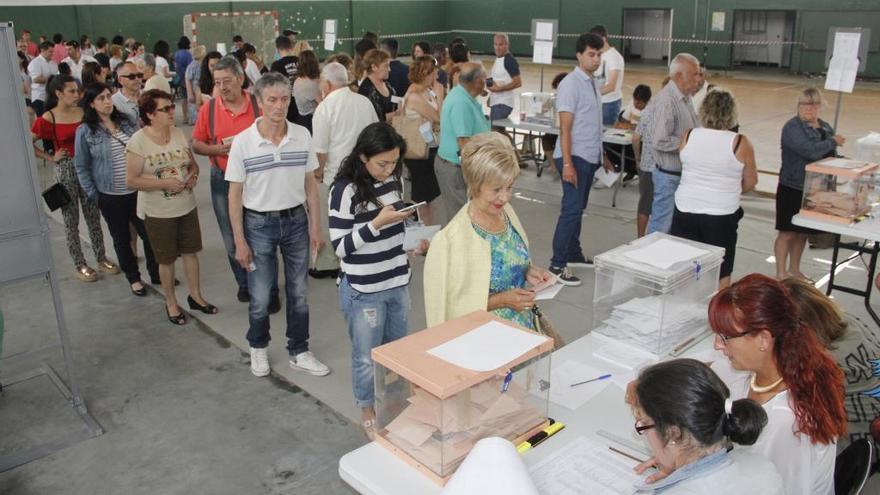 Votaciones en las Elecciones Generales del 26J, en 2016. // S. Álvarez