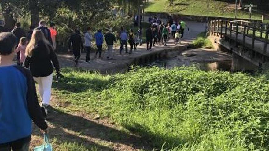 Participants a la inauguració de la ruta de les fonts, el 12 d&#039;octubre passat