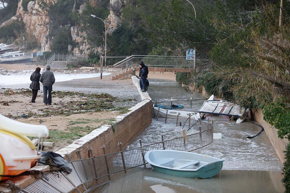 Temporal en el Port de Sant Miquel.