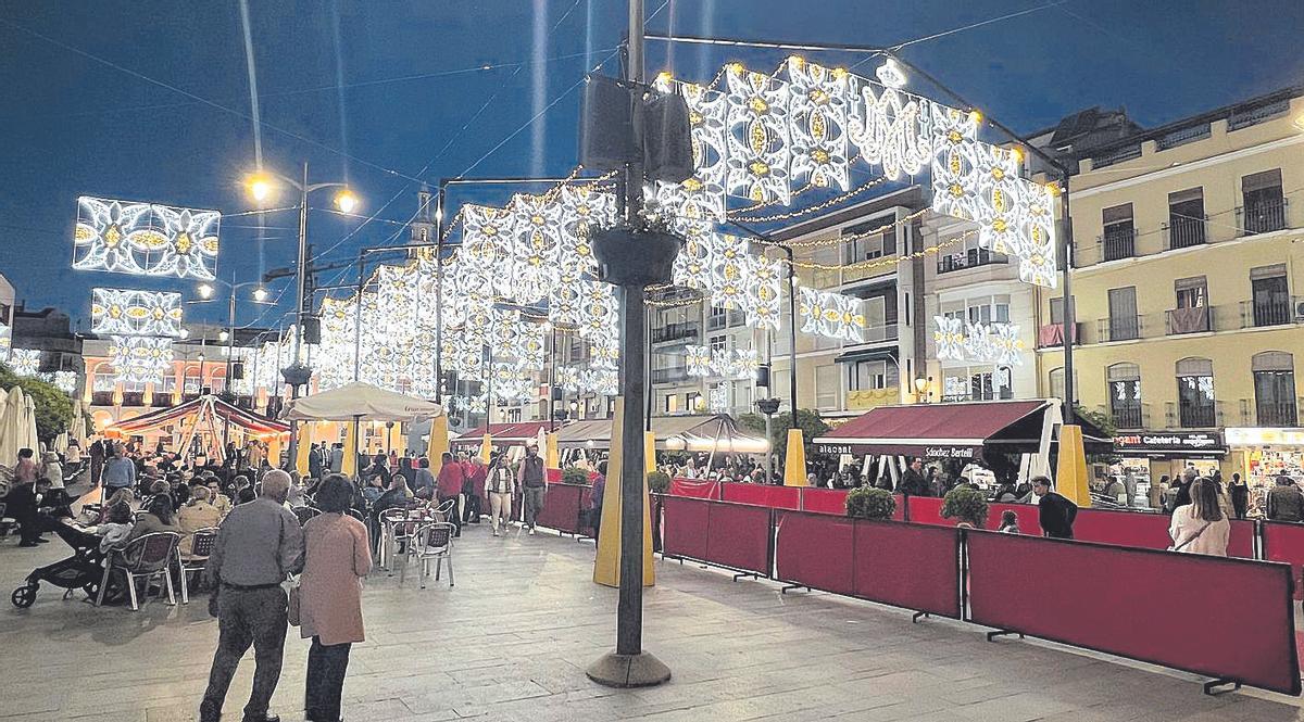 Alumbrado extraordinario de las Fiestas Aracelitanas 2025.