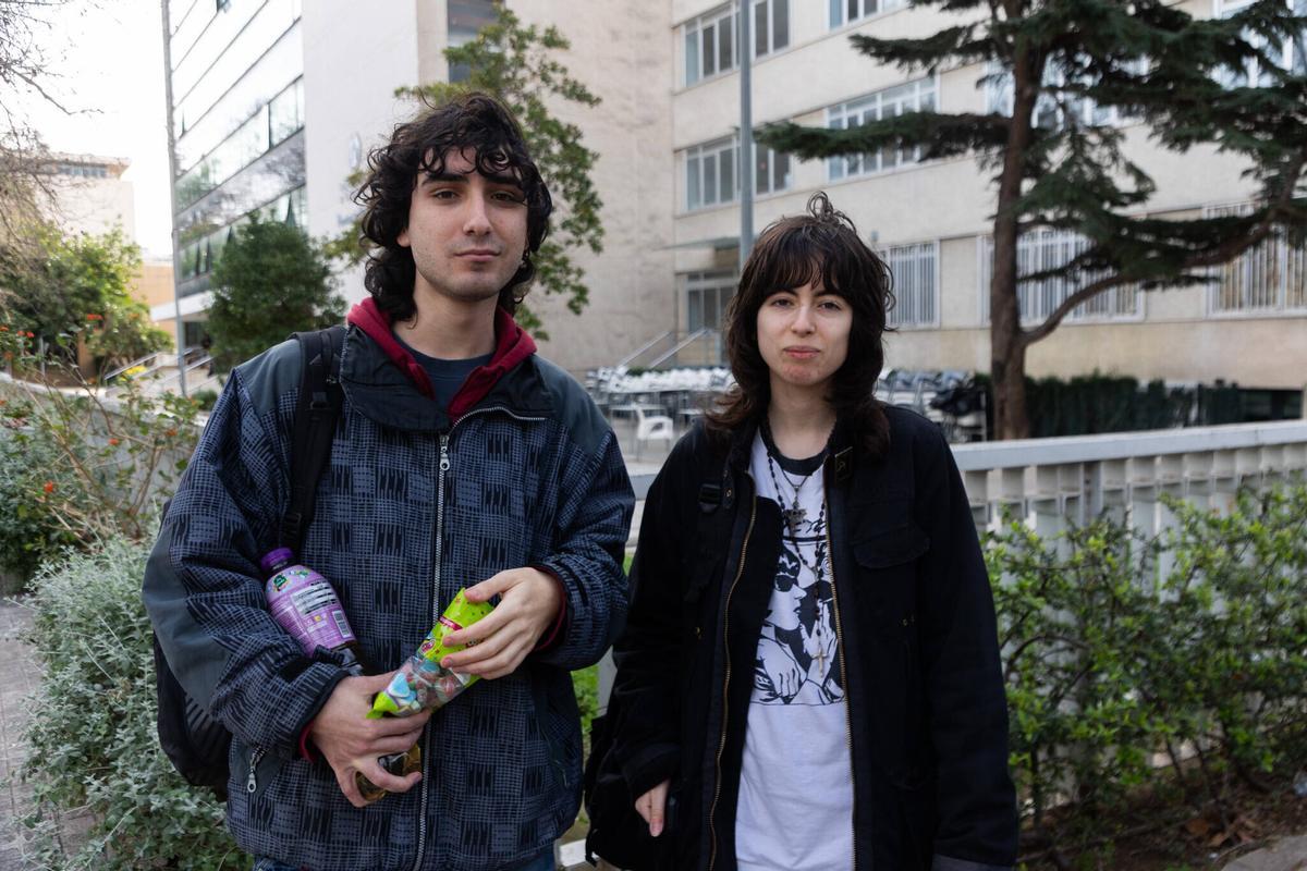 Teo y Marta, estudiantes de Comunicación Audiovisual de la UV.