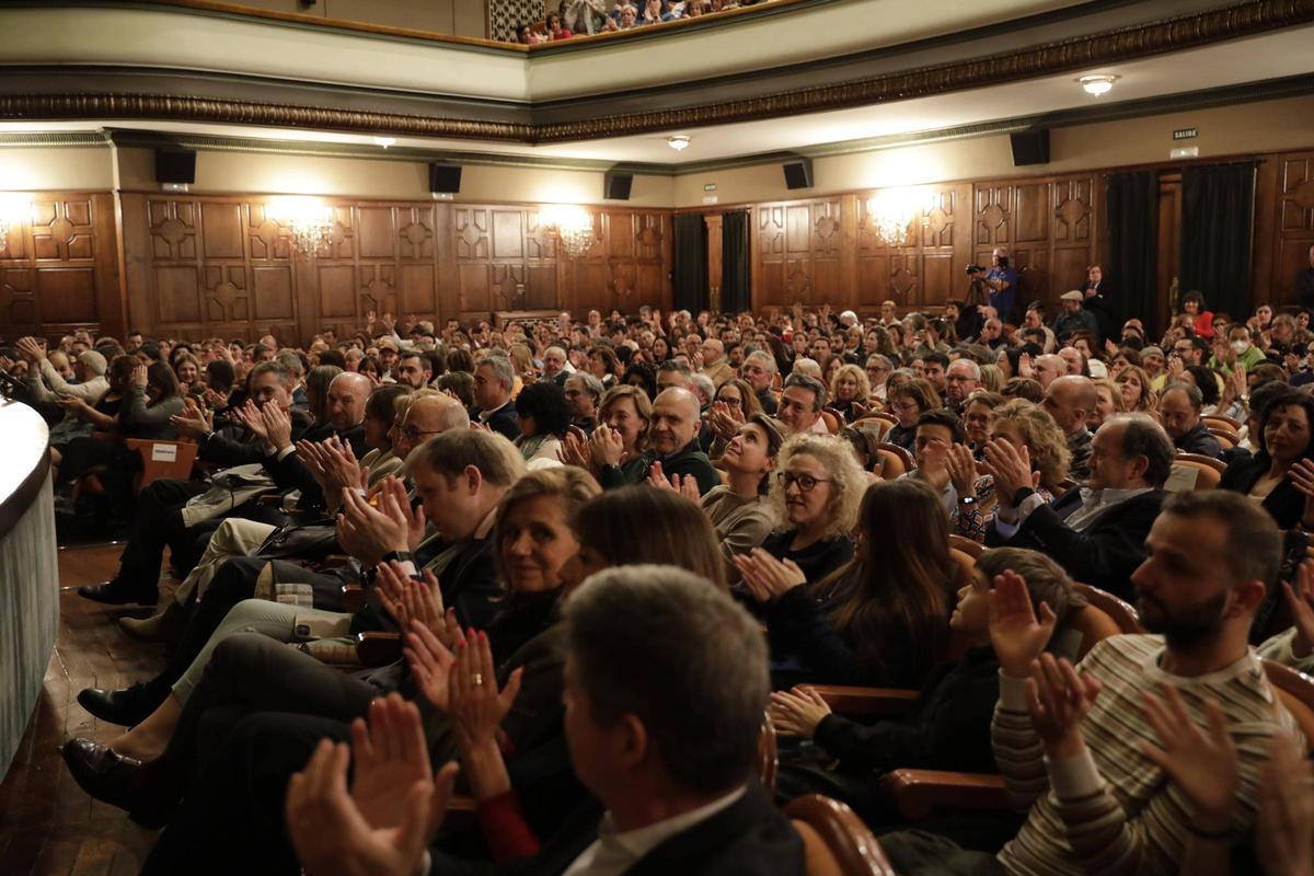 Así fue el emocionante estreno de "Campeones" en el teatro Filarmónica de Oviedo