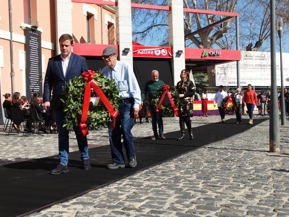 Homenaje a las víctimas del bombardeo franquista en Xàtiva