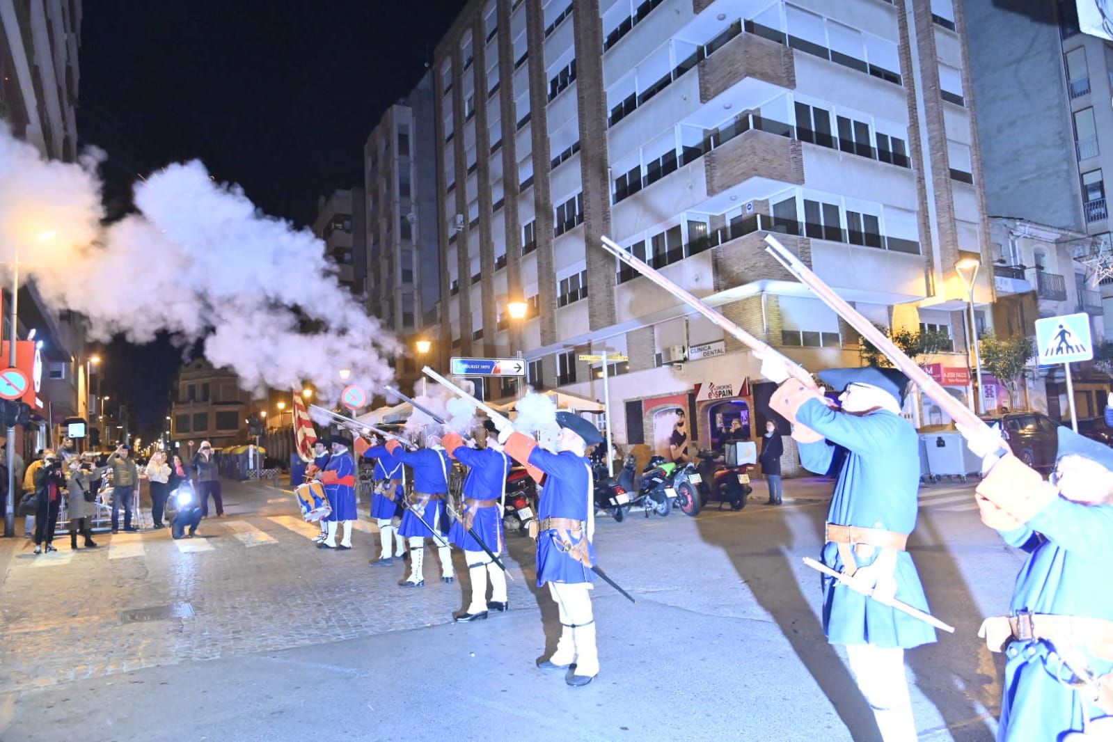 Les millors imatges de la Marxa Cívica pels carrers de Vila-real