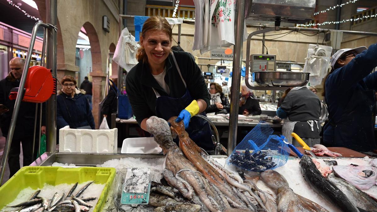Pulpo a la venta en el mercado de abastos de Pontevedra.
