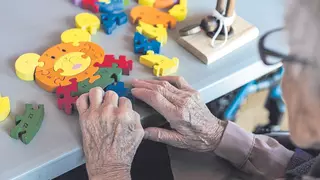 Casi el 77 % de las personas centenarias en la ciudad de Alicante son mujeres