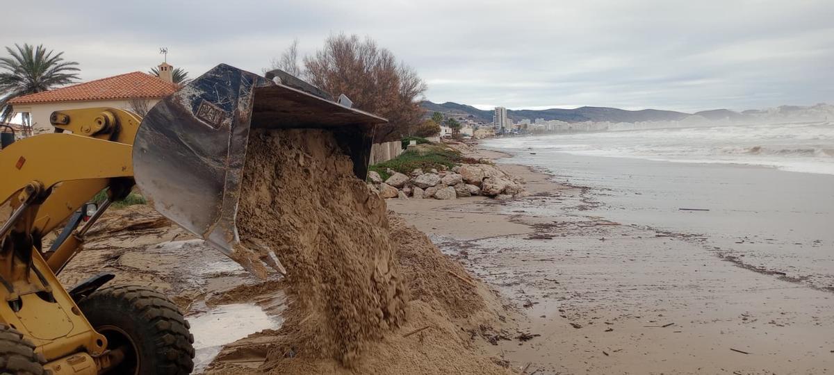 Las mejores imágenes del temporal de mar en Cullera