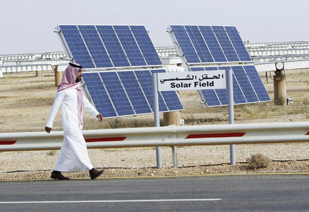 Arabia Saudí, el país del petróleo, se pasa a las energías renovables