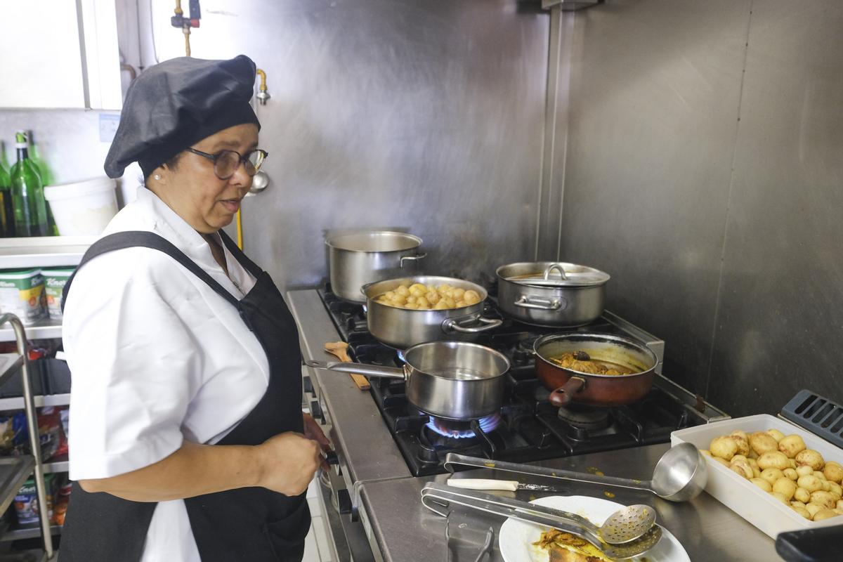 Reportaje al restaurantes Cuevas Bascamao.