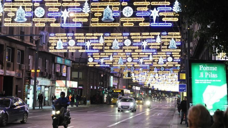 Murcia estrenará el jueves una nueva iluminación, más espectacular que la del año pasado.