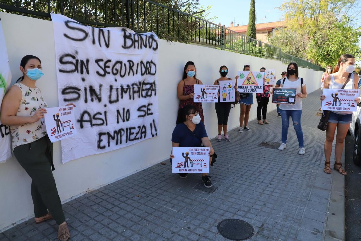 Protesta en el colegio Aljoxaní