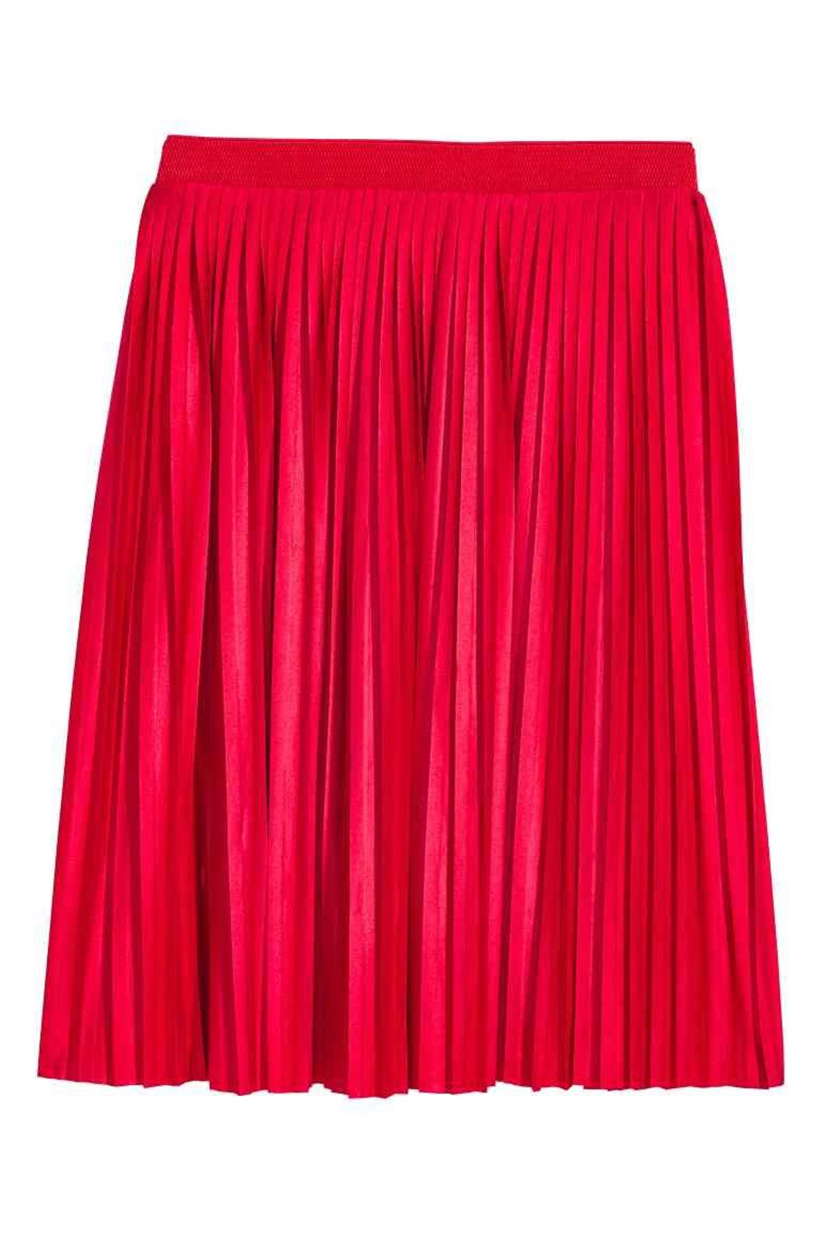 Prendas en rosa y rojo para la primavera: falda plisada de H&amp;M