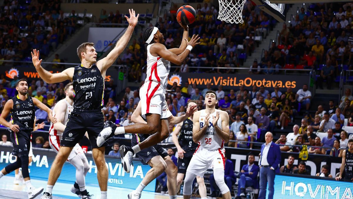 Jerrick Harding, en una gran penetració a la primera meitat