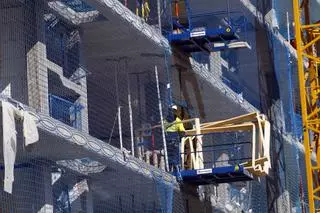 Menos del 15% de los parados extremeños de más de 55 años recibe una prestación contributiva